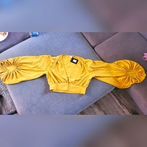 Bubble Sleeve Button Crop Top